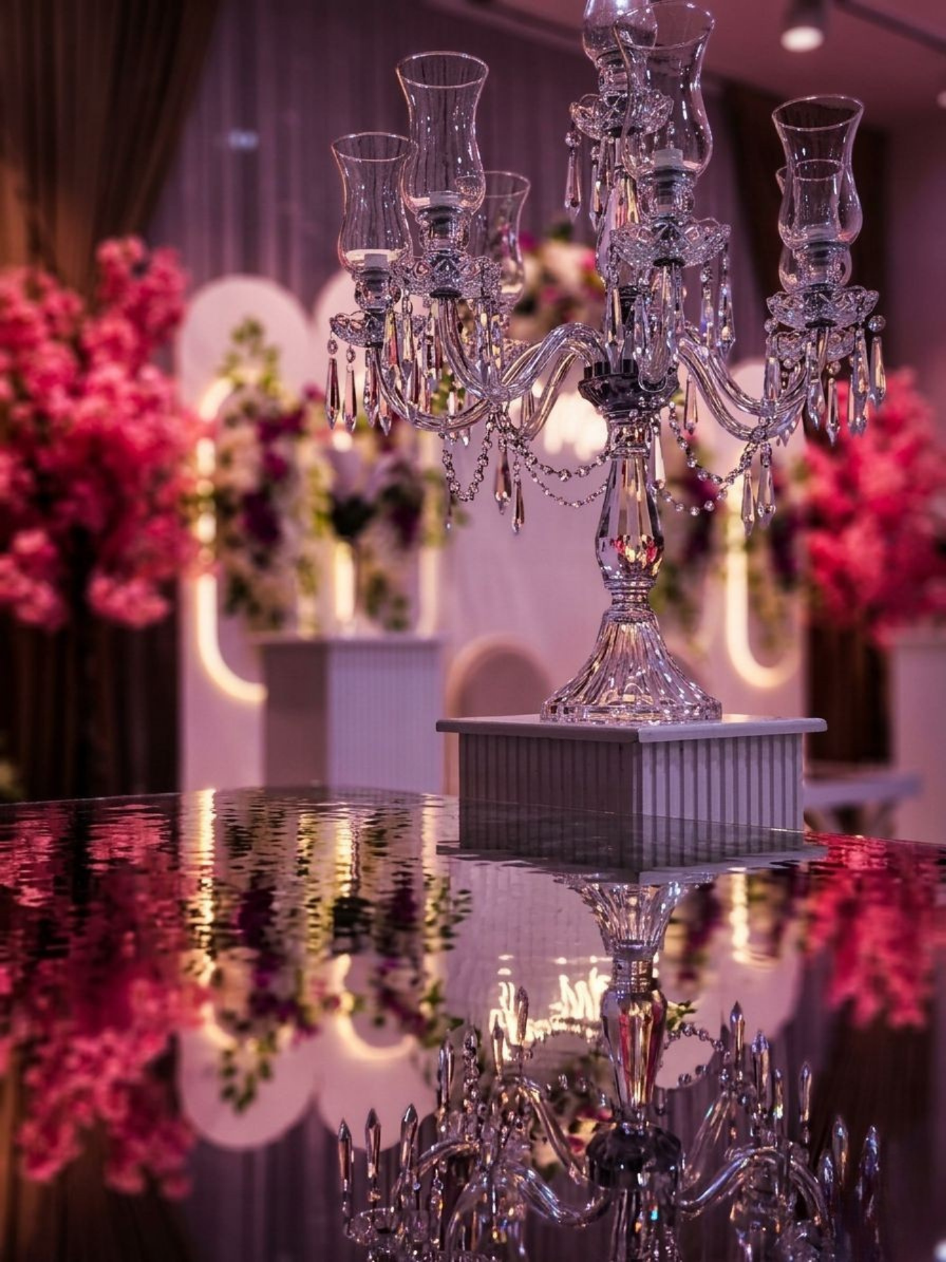 Şık ve ucuz nişan mekanları İstanbul masa süsleme ve her şey dahil nişan paketleri konsepti